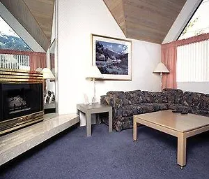 Hotel Powder's Edge