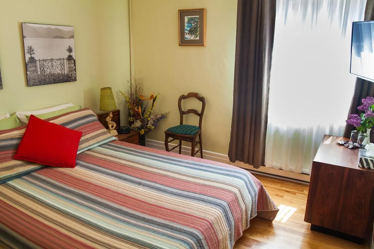 B&B Maison Des Jardins B & B 몬트리올