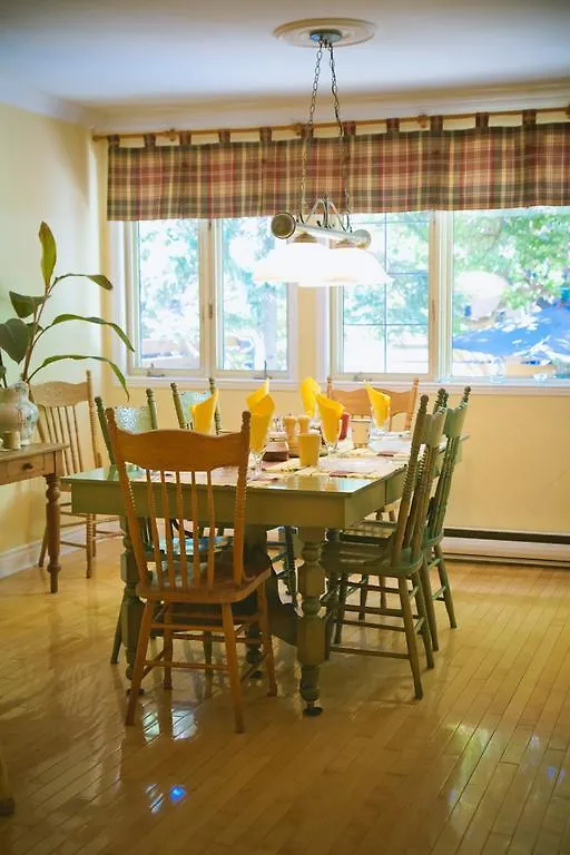 Maison Des Jardins B & B 몬트리올 B&B
