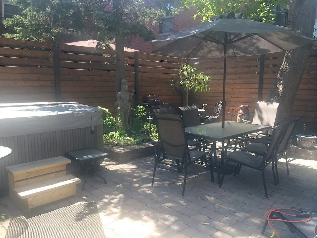 Maison Des Jardins B & B 몬트리올